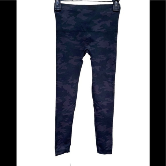 SPANX SPANX Look at Me Now Seamless Leggings - Picture 5 of 8